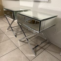 Mirrored Accent Tables/bedside  Tables 
