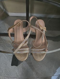 Gold strappy sandals with heel