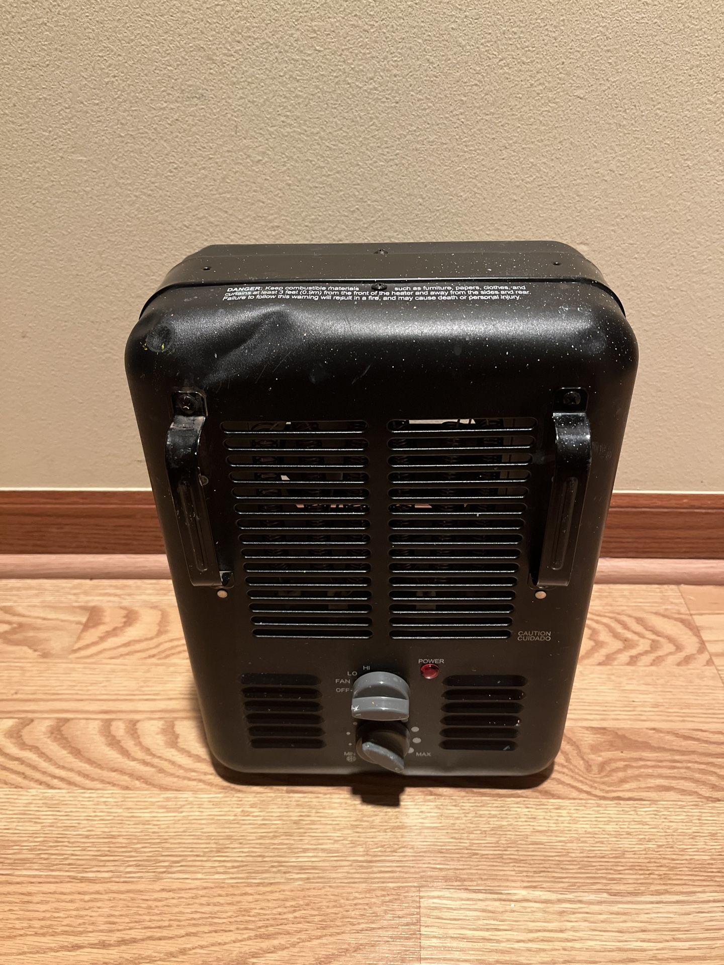 Intertek DQ1702 Portable Space Heater 1500W