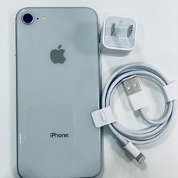 iPhone 8 Fully Unlocked 260$