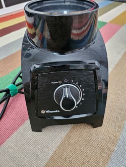 Personal Vitamix blender base