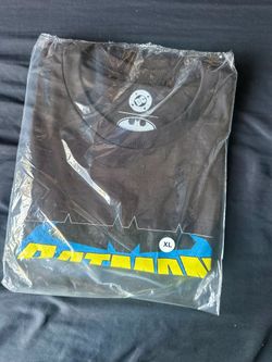 SDCC BATMAN OF TWO WORLDS T SHIRT CON EXCLUSIVE XL