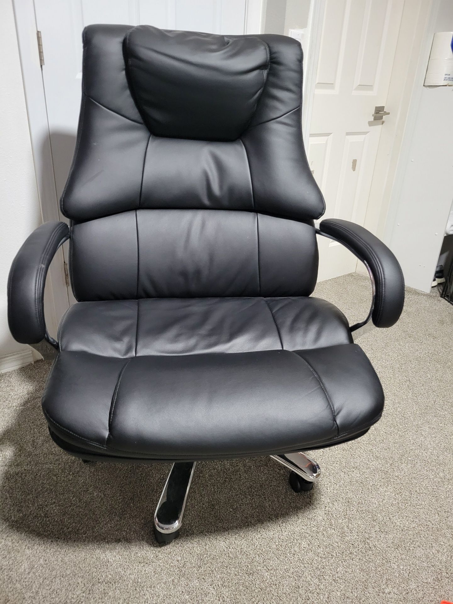 Oversized Office Chair 100 OBO 