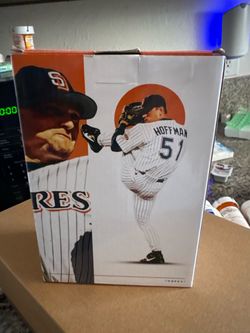 Bobble head