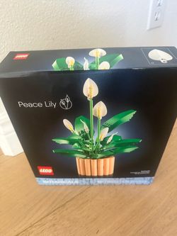 Lego Botanicals Peace Lily New in Box Flower