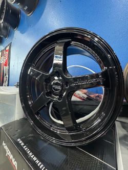 18” katana KR13 gloss black 5x114