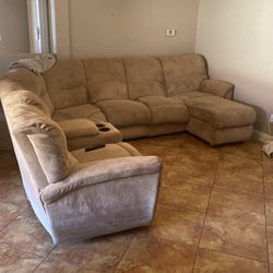 Lane Sectional With chaise And 2 Motorized Recliners 