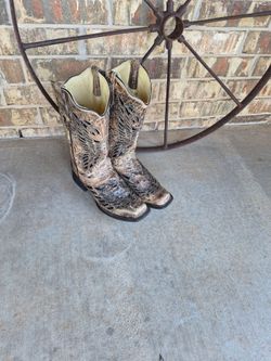 Woman's Corral cowboy boots