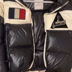 Moncler Puffer Coat Exclusive 