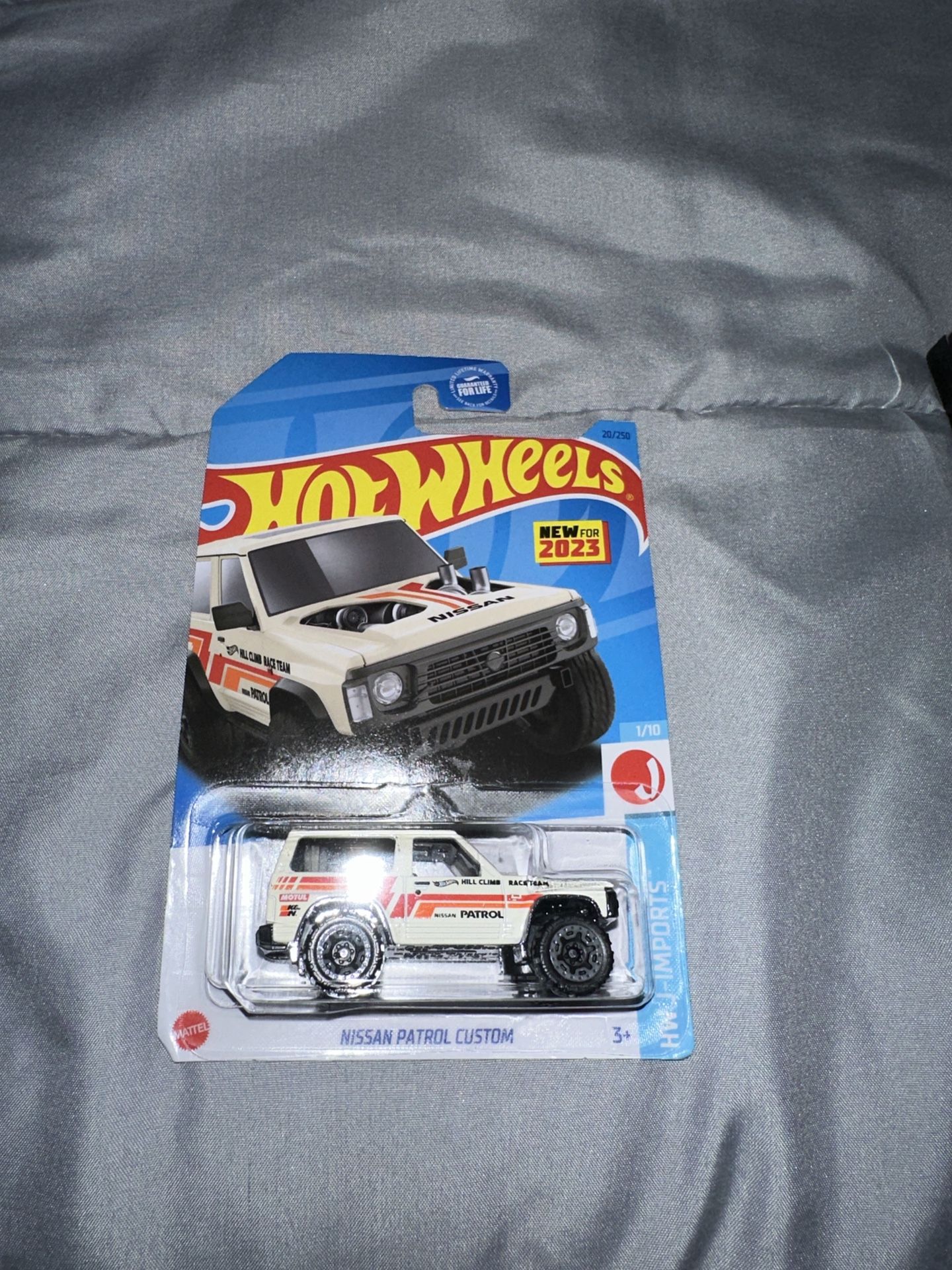 Hotwheels Nissan Patrol Custom