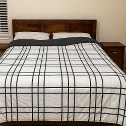 Solid Wood Queen Bed with Spring Mattress & Matching Side Drawers