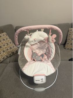 Ingenuity Soothing Baby Bouncer - Flora the Unicorn