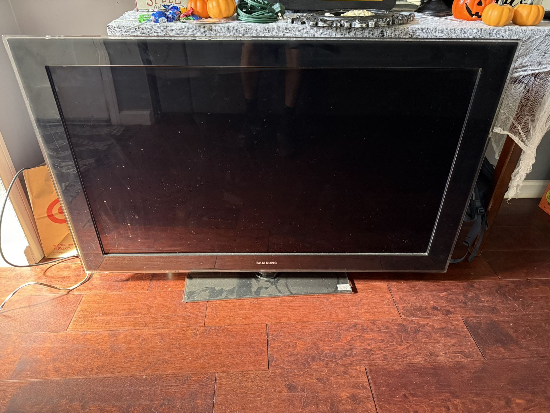 46 Inch Samsung TV