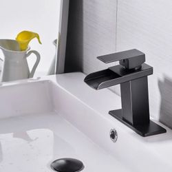 Modern Water Faucet 
