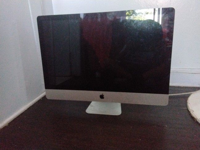 Apple Screen