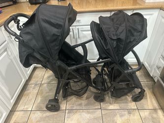 ZOE Tandem Double Stroller With Accessories
