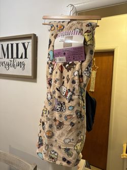 Hello Kitty Cloud Throw Friends Blanket 