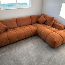 Limited time offer: exclusive deals on sectionals| Finance and delivery available!