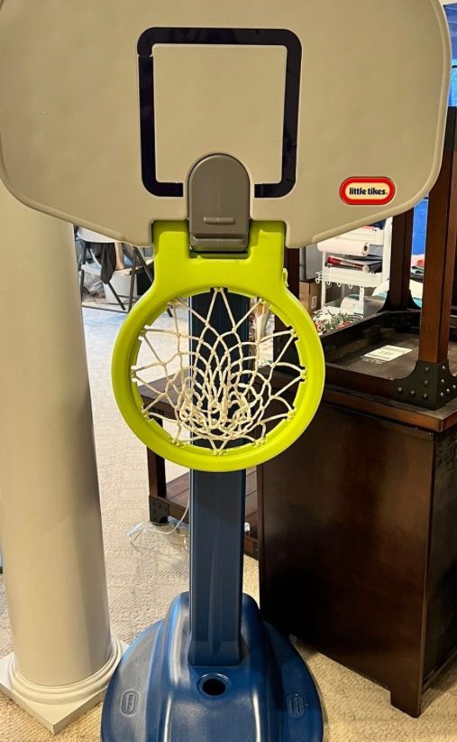Little Tykes Toddler Basketball Hoop