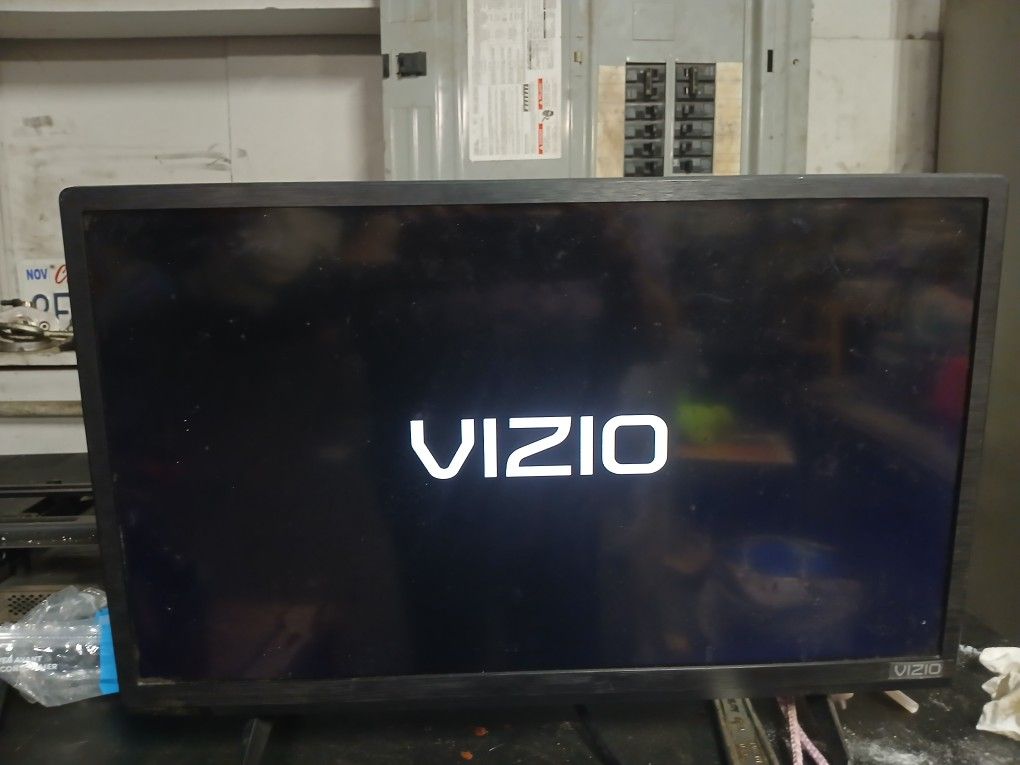 19 inches TV.$25 Works Not smart. Fresno