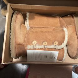 Ugg