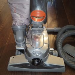 Kirby - Sentria with Carpet Shampoo System