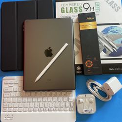 Apple IPad 8th Generation (10.2” Retina /Latest IOS 18/ 2020 model) 32GB with stylus pen, keyboard & Accessories 