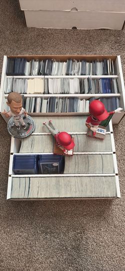 Cards with bobbleheads