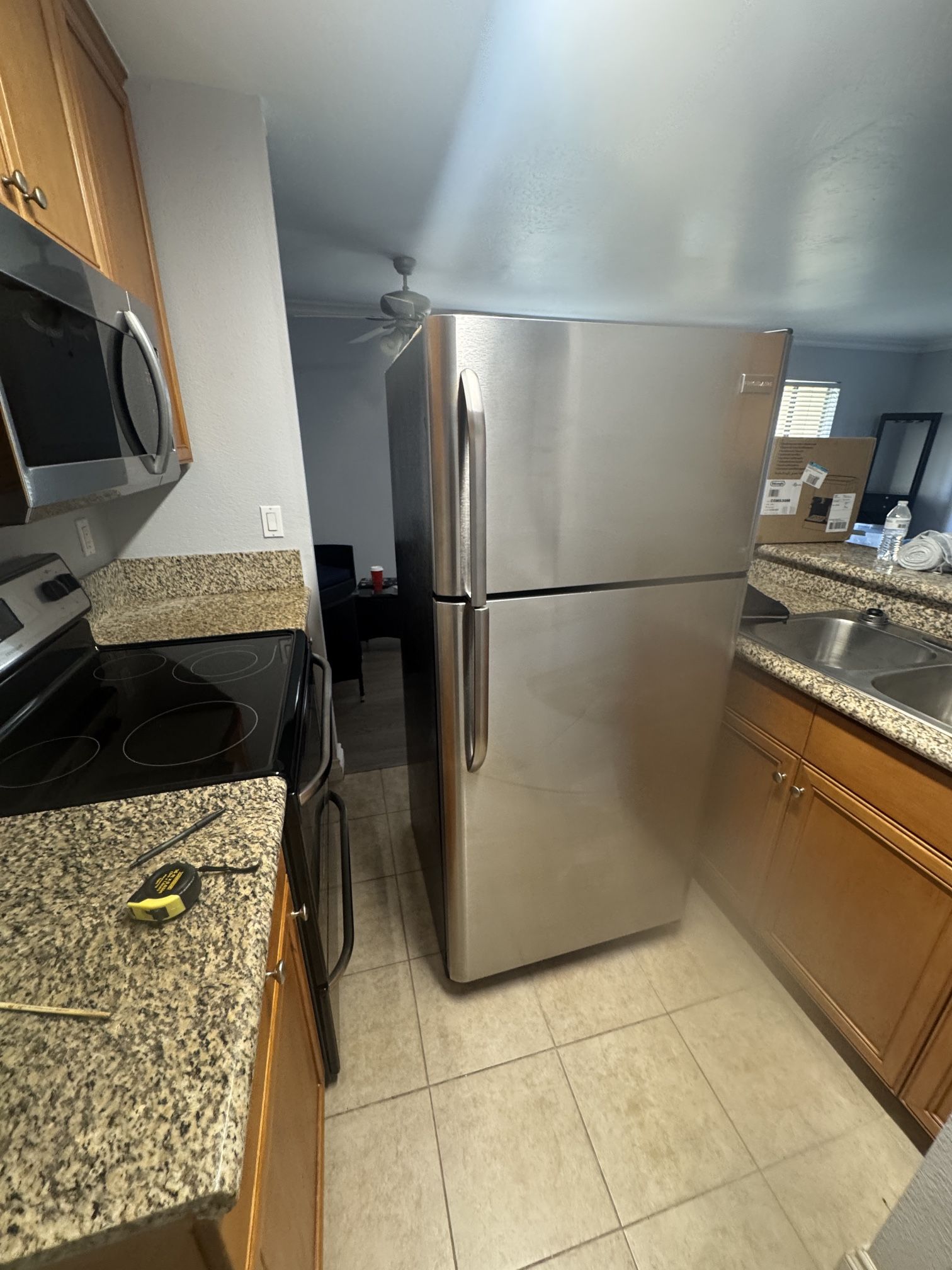 Electrolux Refrigerator – Great Condition – $200 ( OBO) 🔥