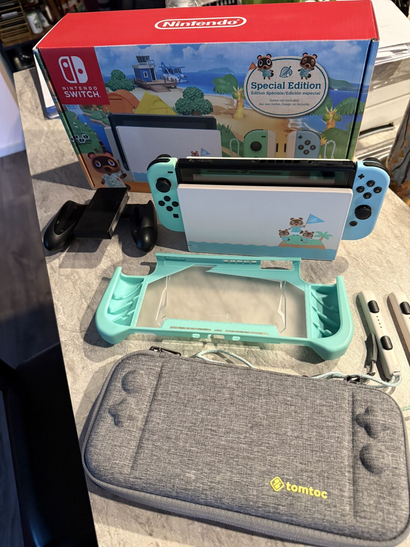 The Nintendo Switch Console - Animal Crossing: New Horizons Special Edition