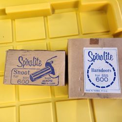 Spiralite SSS 600 - Snoot And Barndoors