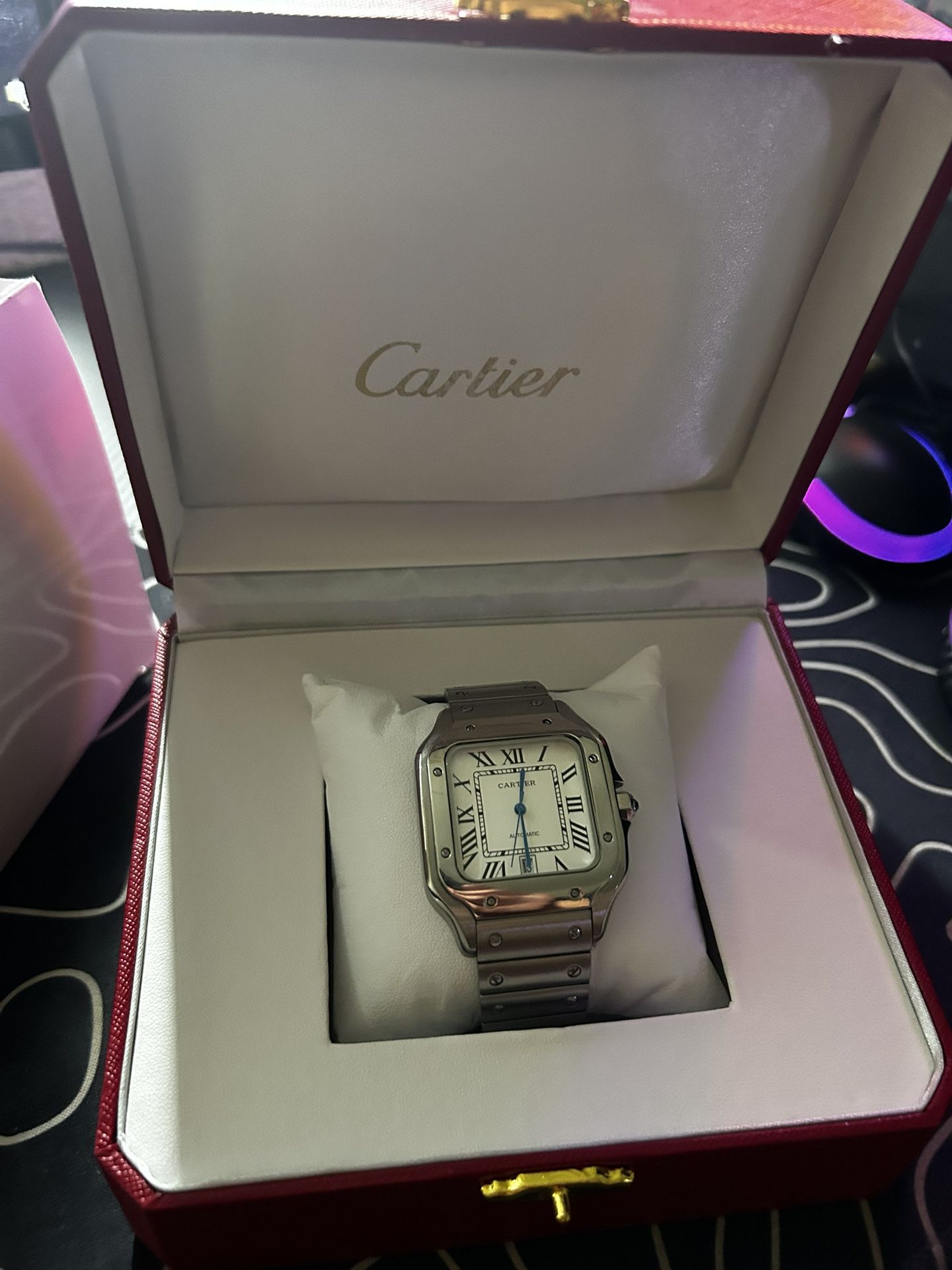 Cartier Santos wach
