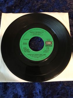 ROCKY BURNETTE Tired Of Toein' The Line -  45 RPM EMI - 8043 (VG+) 7"