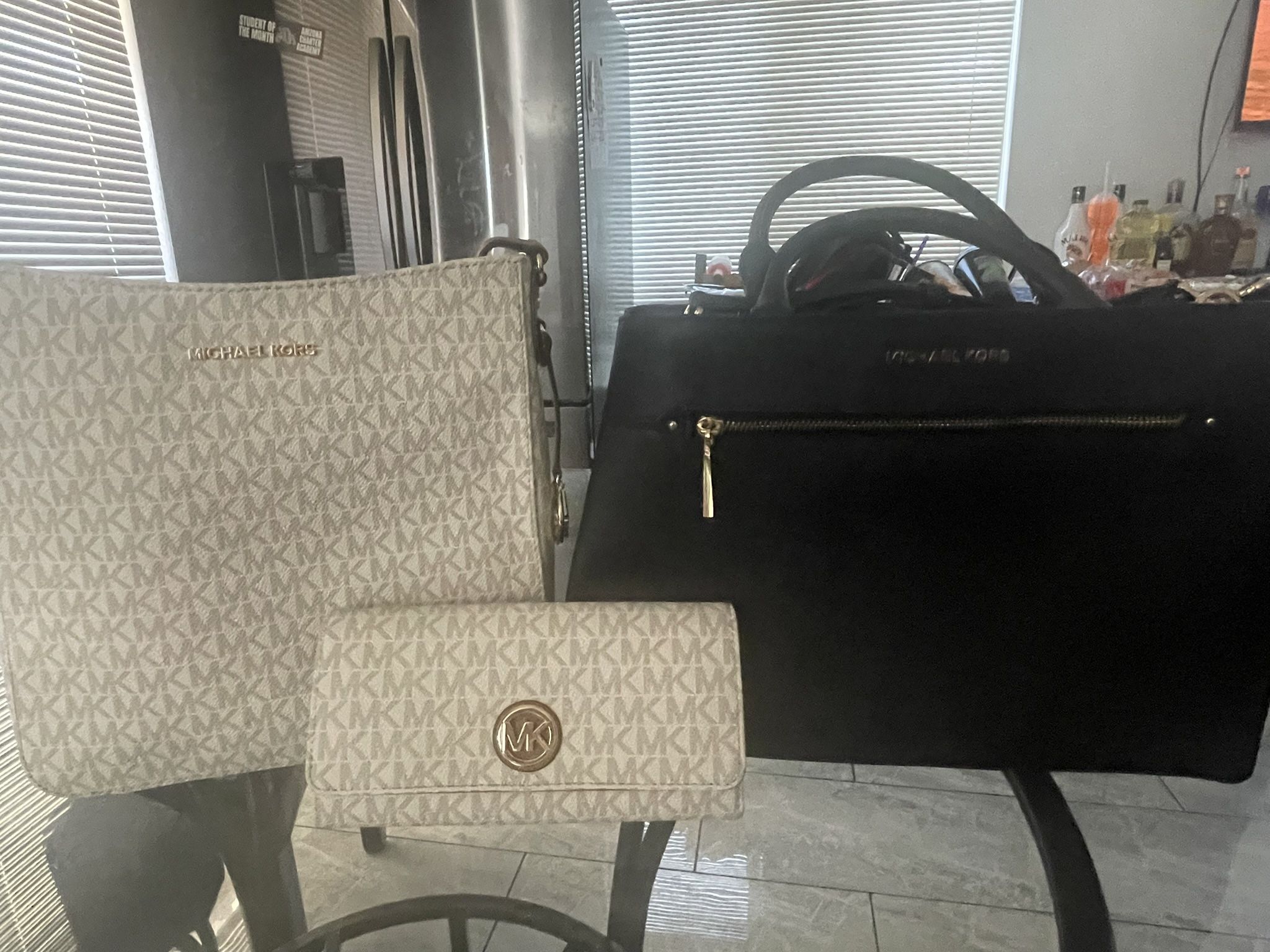 Michael Kors Purses And Wallet