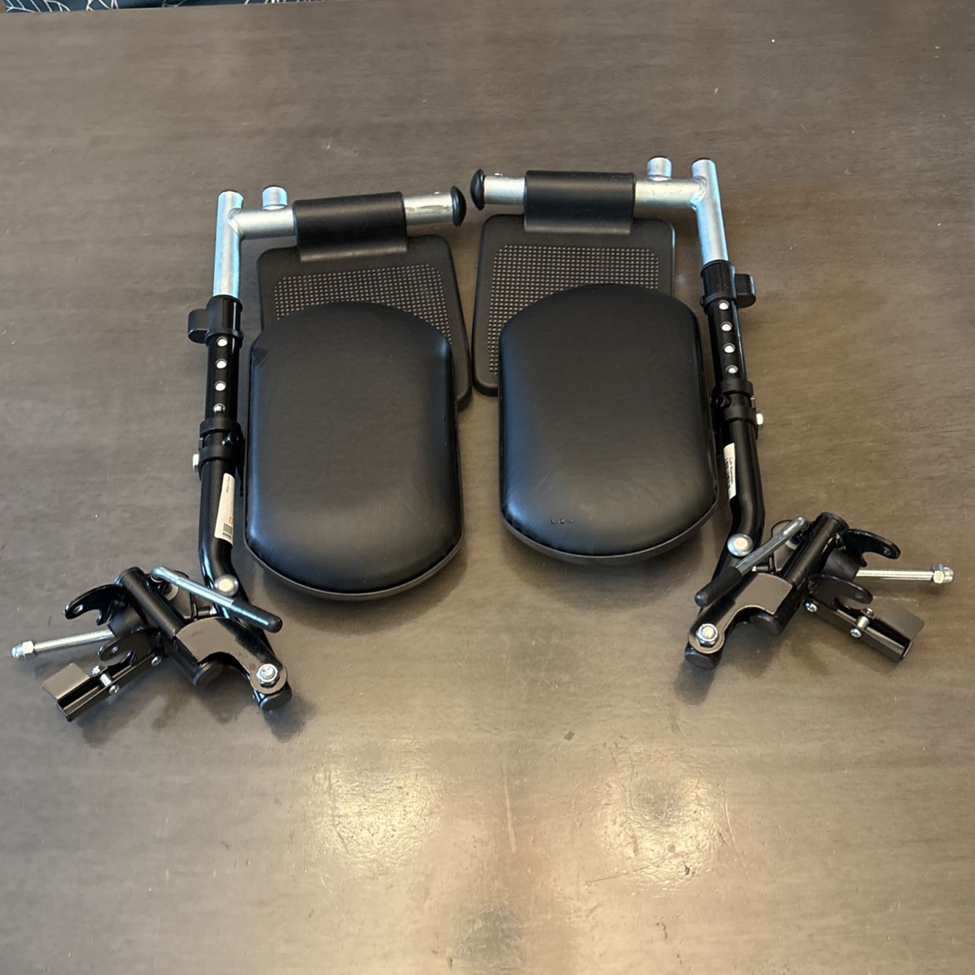 Elevating Leg Rest For Wheelchairs -universal * New*