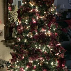 Free 8' Pre-decorated Christmas Tree