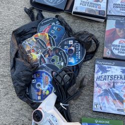 Package deal games & dvd’s altogether $55 Location Pharr Texas 78577