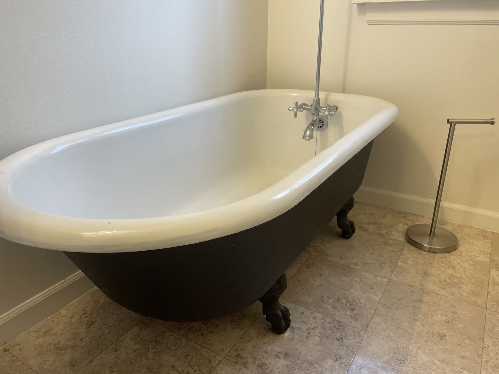 Cast Iron Tub for Sale in Shoreline, WA OfferUp