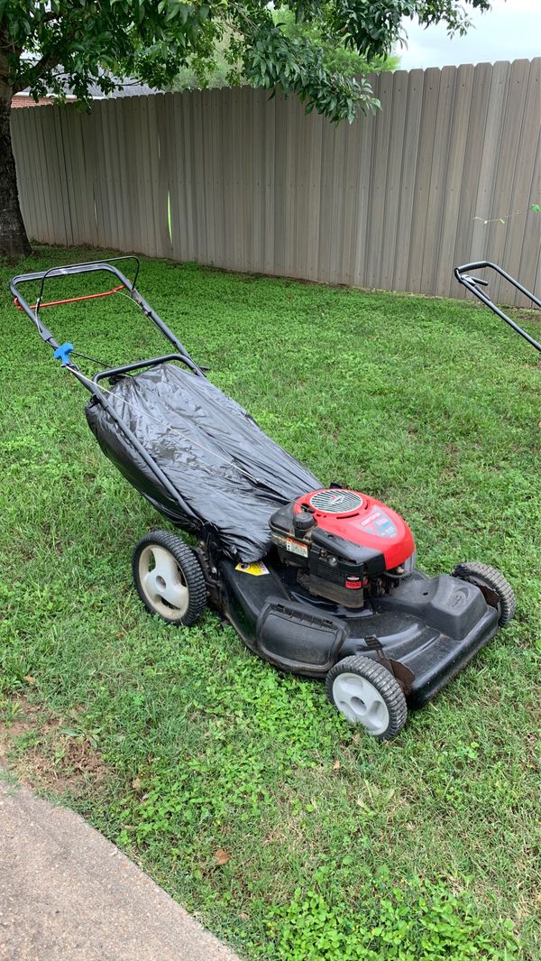 Craftsman 650 Series Lawn Mower Like New for Sale in Cypress, TX OfferUp