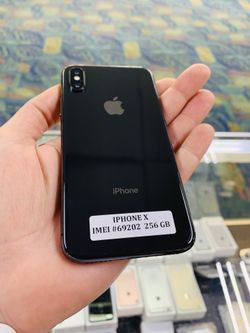 🔥📲iPhone X 64GB factory unlocked with warranty