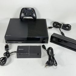 Microsoft Xbox One 1TB Gaming Console with a Controller  & Kinect ~ Model 1540