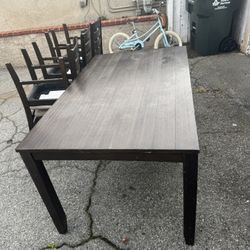 Table And Chairs 