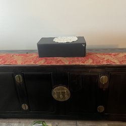 Oriental sideboard