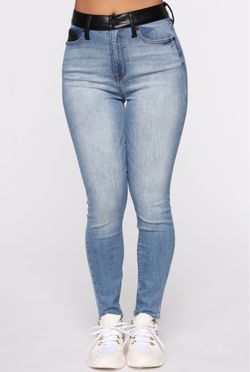 Fashion Nova Deeper Down Mixed Medium Wash Skinny Jeans Size 15