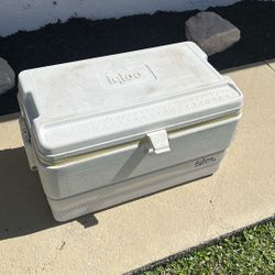 Igloo Marine Ultra 94 Quart Cooler.