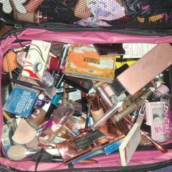 Lots Of Make Up For Cheap 