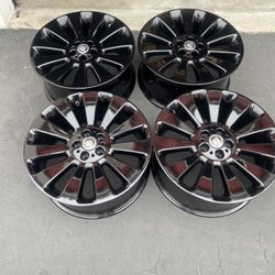 New Set Of 4 Wheels 19” Black Gloss Power Coating