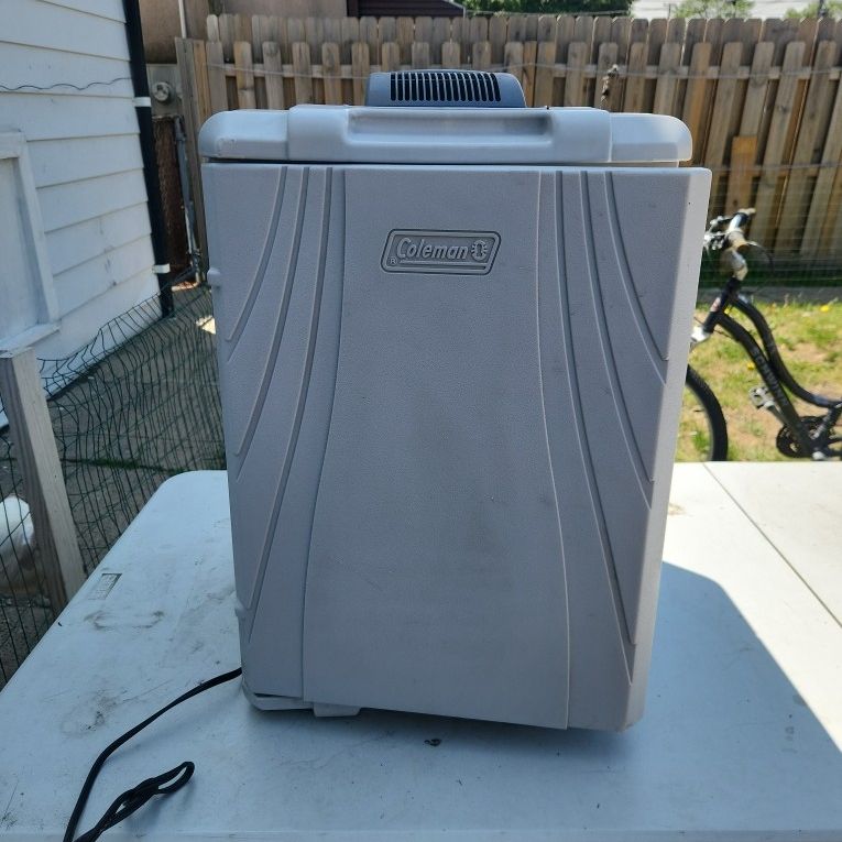 coleman cigarette lighter cooler 40-Qt PowerChill Thermo-Electric Coleman 316 120qt Chest Cooler