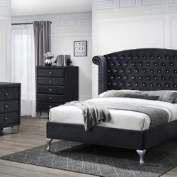Brand New Velvet Bedroom Set On Sale Only 1299$