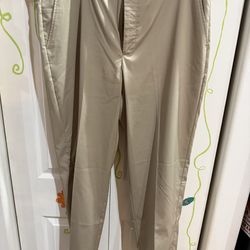 Greg Norman men’s khaki golf pants 36